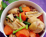 胡萝卜腐竹炖鸡