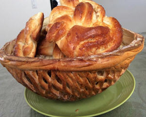 面包篮形状的面包