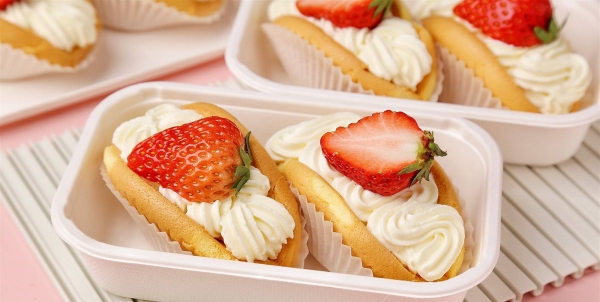 草莓抱抱蛋糕怎么做-草莓抱抱蛋糕的做法1