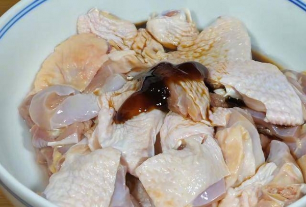 葱油鸡怎么做好吃-葱油鸡的家常做法3