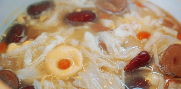 腐竹红糖煮鸡蛋有什么作用-鸡蛋红枣腐竹糖水的做法10