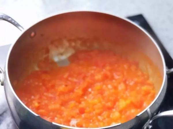 番茄虾滑汤会产生中毒吗-番茄虾滑汤的家常做法5