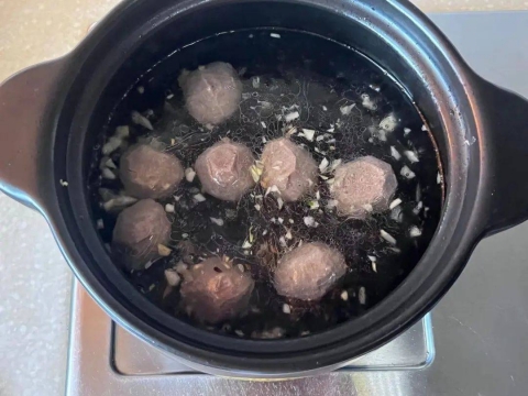 牛肉丸怎么煮好吃-牛肉丸粉丝汤的家常做法4
